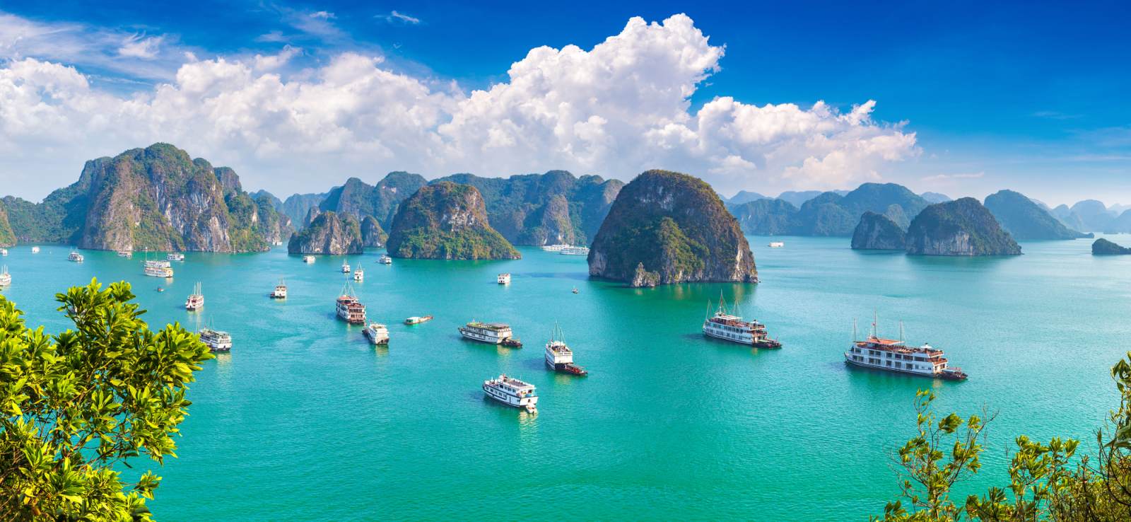 Vietnam - zátoka Ha Long (Ha Long bay)